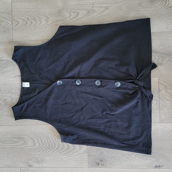 Old navy button tie tank - Picture 1 of 3